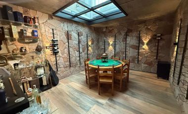 CASA DE CATEGORIA EN BARRIO PRIVADO. RIVADAVIA