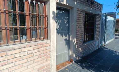 CASA EN CHIMBAS, A 500 METROS DE RUTA 40.