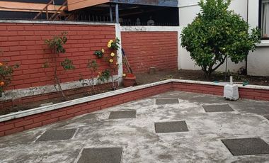 LAS CANGREJERAS / LOS OLIVOS