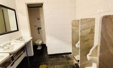 MEDIO PISO 6 OFICINAS ALQUILER TUCUMAN Y FLORIDA