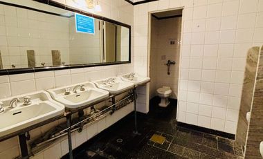 MEDIO PISO 6 OFICINAS ALQUILER TUCUMAN Y FLORIDA