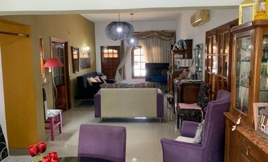 CASA 3 AMBIENTES EN VENTA  LOMAS DE ZAMORA