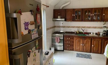 CASA 3 AMBIENTES EN VENTA  LOMAS DE ZAMORA