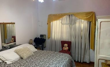CASA 3 AMBIENTES EN VENTA  LOMAS DE ZAMORA