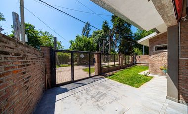 CASA EN VENTA IBARLUCEA 3 DORMITORIOS Y COCHERA
