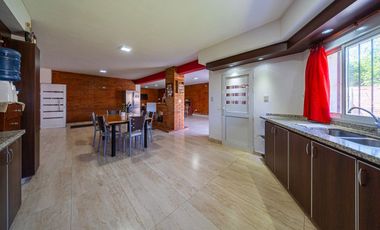 CASA EN VENTA IBARLUCEA 3 DORMITORIOS Y COCHERA