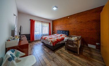 CASA EN VENTA IBARLUCEA 3 DORMITORIOS Y COCHERA