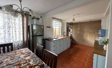 CASA AISLADA EN VENTA DE 3 DORM. 2 BAÑOS EN QUILICURA