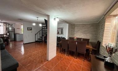 CASA AISLADA EN VENTA DE 3 DORM. 2 BAÑOS EN QUILICURA