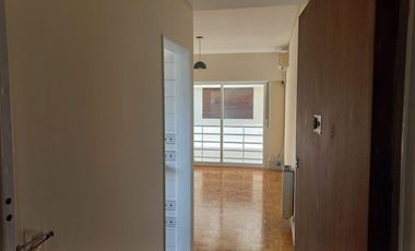 Alquiler Departamento 2 ambientes Vte.Lopez al Rio