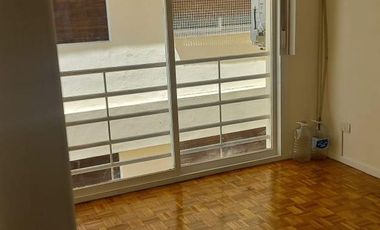 Alquiler Departamento 2 ambientes Vte.Lopez al Rio