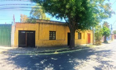 AMPLIA CASA CON GRAN PATIO SECTOR COMERCIAL, QUINTA NORMAL