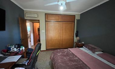 Venta casa con dos viviendas independientes