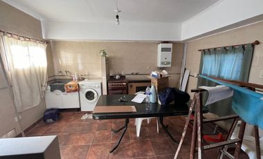 Venta casa con dos viviendas independientes