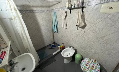 Venta casa con dos viviendas independientes