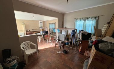 Venta casa con dos viviendas independientes