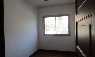 SE ARRIENDA AMPLIA PROPIEDAD EN BARRIO INDUSTRIAL