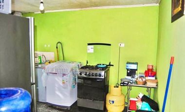 CASA EN VENTA DE 3 DORM. EN TILTIL
