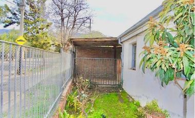 CASA EN VENTA DE 3 DORM. EN TILTIL