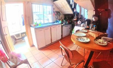 SE VENDE TERRENO CON DOS CASAS AMPLIAS CON LOCAL COMERCIAL