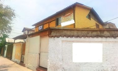 SE VENDE TERRENO CON DOS CASAS AMPLIAS CON LOCAL COMERCIAL