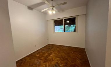 Venta casa en Parque Cisneros  PERMUTA FINANCIA