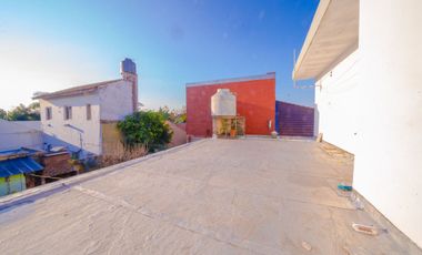 VENTA CASA 5 AMBIENTES VILLA ADELINA