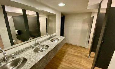 Oficina AAA alquiler Retiro con cochera