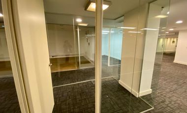 Oficina AAA alquiler Retiro con cochera