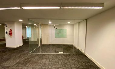 Oficina AAA alquiler Retiro con cochera