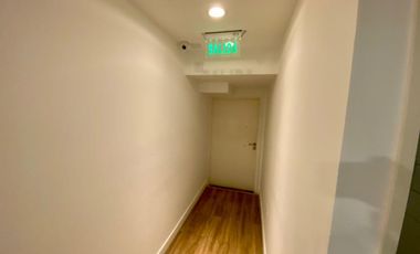 Oficina AAA alquiler Retiro con cochera