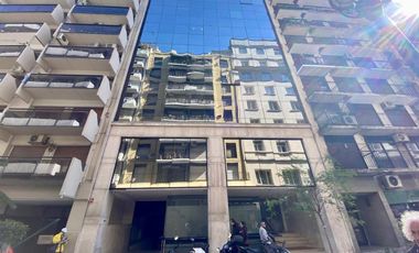 Oficina AAA alquiler Retiro con cochera