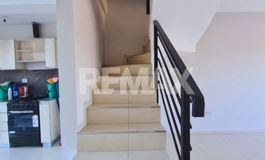DEPARTAMENTO 2 DORM DUPLEX C/TERRAZA C/COCHERA