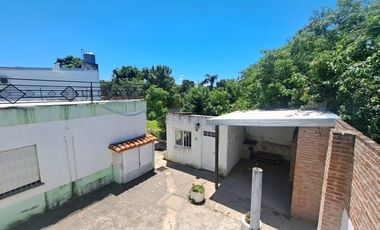 Gran propiedad sobre Ruta 11, a mts del Aeropuerto