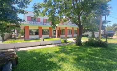 Gran propiedad sobre Ruta 11, a mts del Aeropuerto