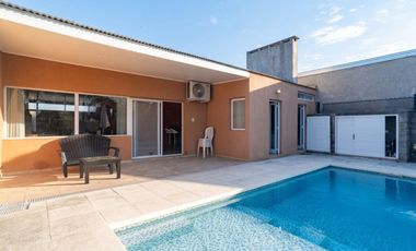 CASA 2 DORM Y PISCINA en San Jeronimo del Sauce