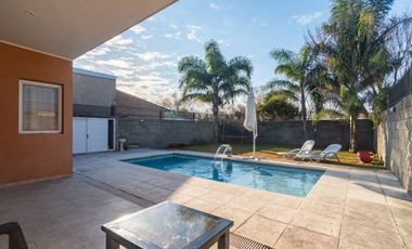 CASA 2 DORM Y PISCINA en San Jeronimo del Sauce