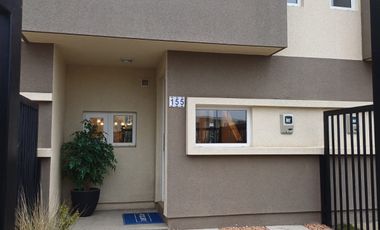ARRIENDO CASA TOWN HOUSE  EN SORVICENTA