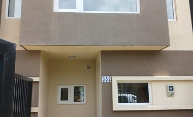 ARRIENDO CASA TOWN HOUSE  EN SORVICENTA