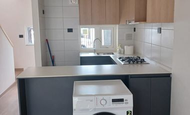 ARRIENDO CASA TOWN HOUSE  EN SORVICENTA