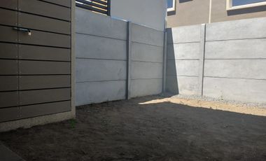 ARRIENDO TOWN HOUSE NUEVA LOS ANGELES