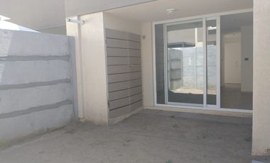 ARRIENDO TOWN HOUSE NUEVA LOS ANGELES