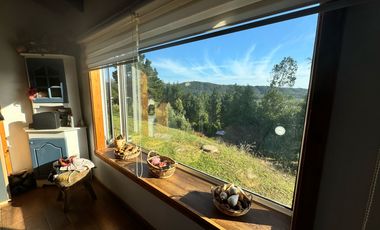 HERMOSA CASA CON TINAJA Y DOMO CAMINO ANTILHUE