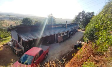 HERMOSA CASA CON TINAJA Y DOMO CAMINO ANTILHUE