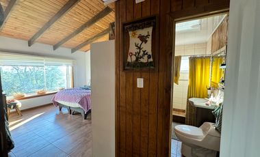 HERMOSA CASA CON TINAJA Y DOMO CAMINO ANTILHUE