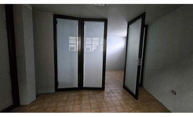 Bodega en Venta con Oficina en Col. La  Loma