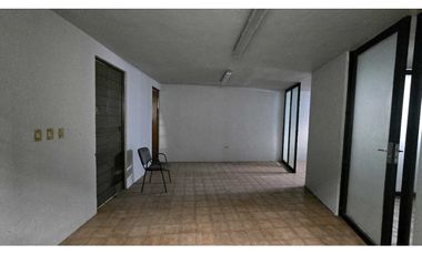 Bodega en Venta con Oficina en Col. La  Loma