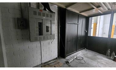 Bodega en Venta con Oficina en Col. La  Loma