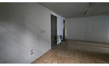 Bodega en Venta con Oficina en Col. La  Loma