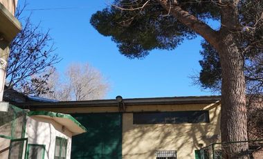 VENTA EDIFICIO COMERCIAL CON DEPARTAMENTO Y DEPÓSITO, NEUQUÉN CAPITAL